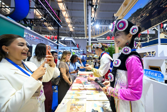 China culture-tourism expo opens with over 2,500 exhibitors